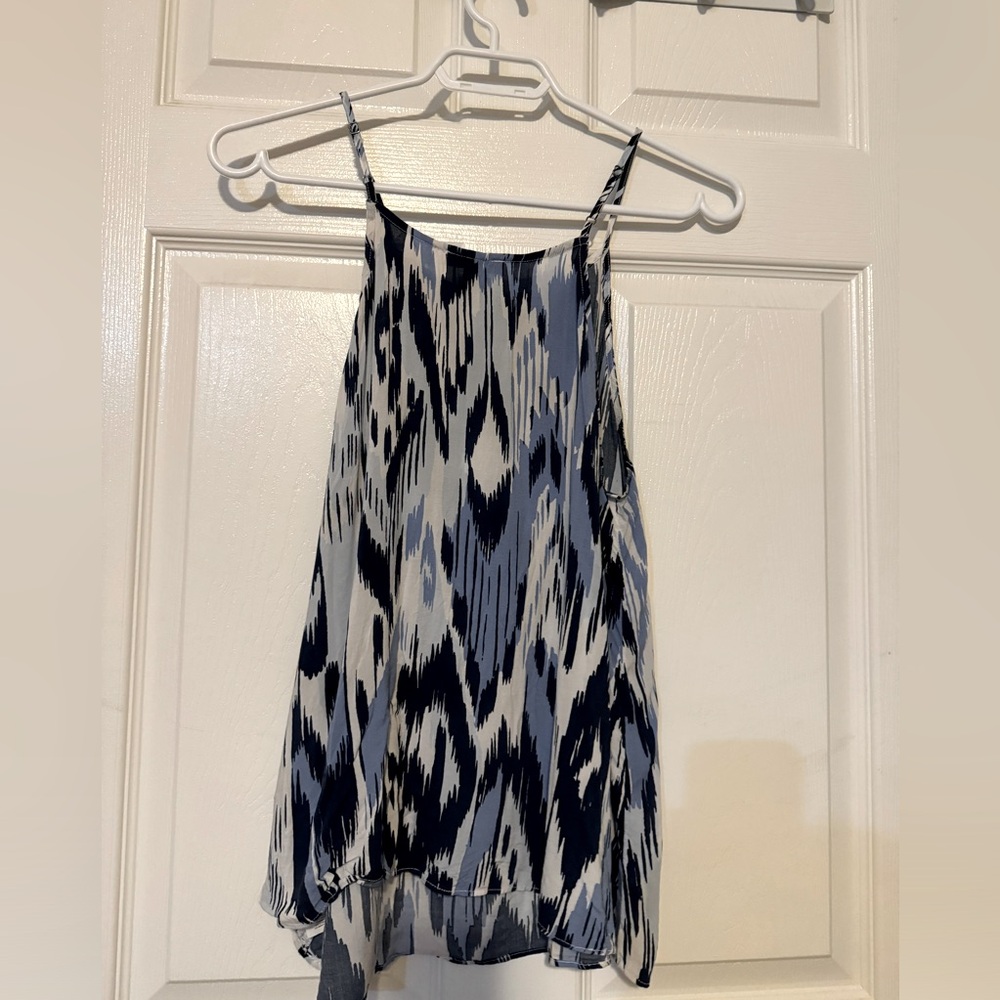 Patterned tank top, women’s size small